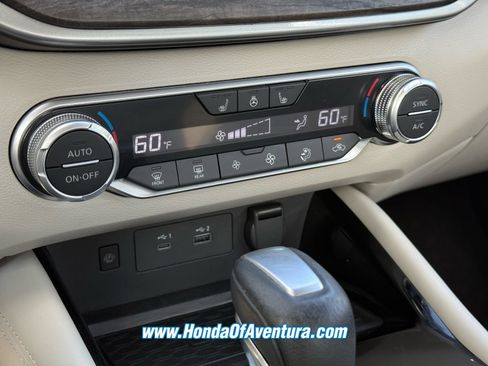 Used 2024 Nissan Altima 2.5 SL FWD image 25