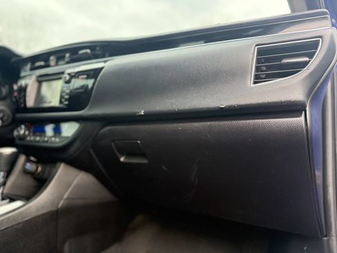 Used 2014 Toyota Corolla S FWD image 35