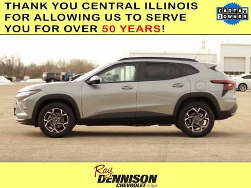 Used 2025 Chevrolet Trax LT w/ Driver Confidence Package image 4