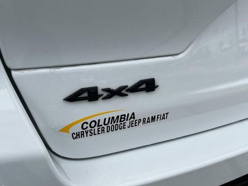 Used 2024 Jeep Grand Cherokee Altitude image 40