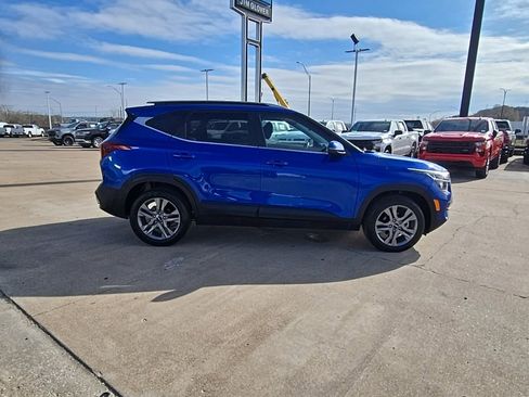 Used 2023 Kia Seltos S w/ Navigation Package image 6