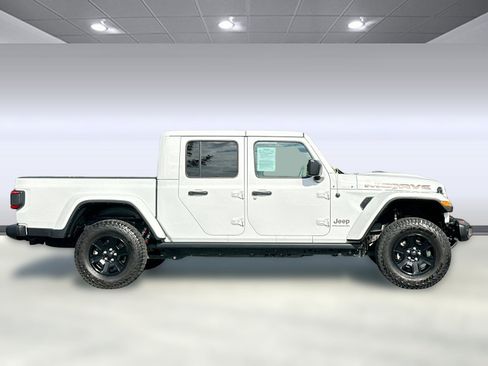 Used 2023 Jeep Gladiator Mojave w/ LED Lighting Group image 8