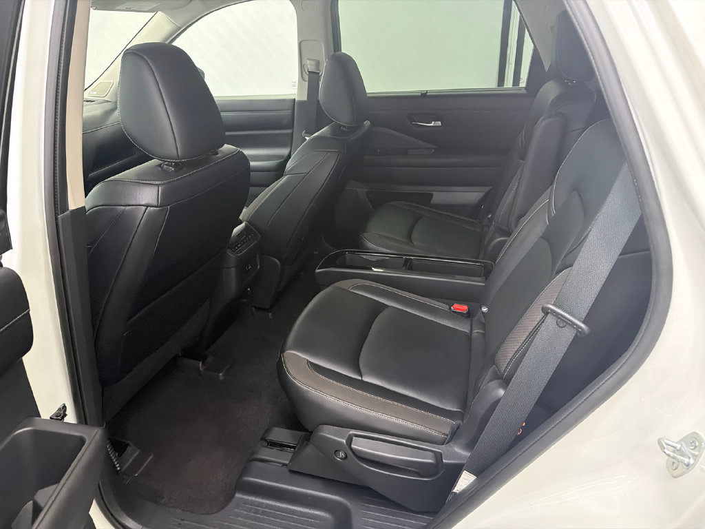 Used 2022 Nissan Pathfinder SL w/ SL Premium Package AWD/4WD image 22