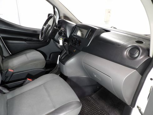 Used 2020 Nissan NV200 S FWD image 14