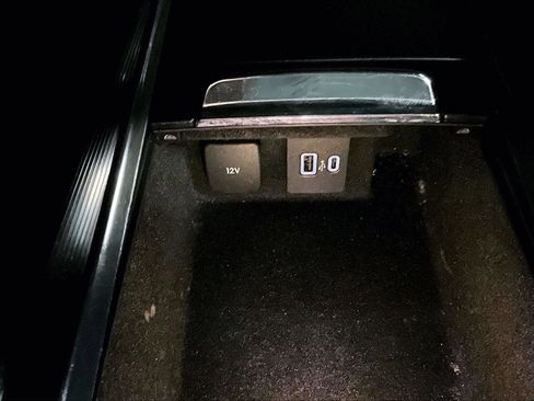 Used 2021 Lincoln Corsair AWD w/ Premium Package image 31