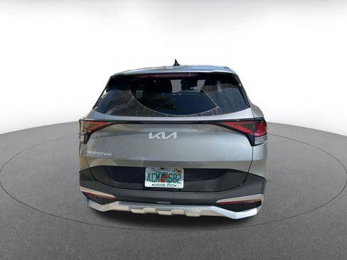 Used 2025 Kia Sportage LX image 7