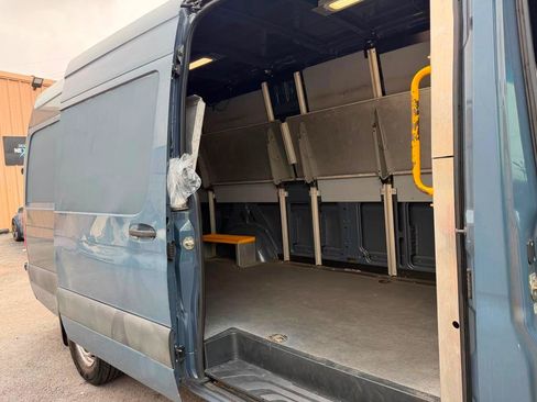 Used 2019 Mercedes-Benz Sprinter 170 image 24