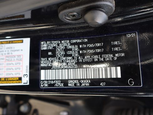 Used 2022 Toyota 4Runner SR5 image 23