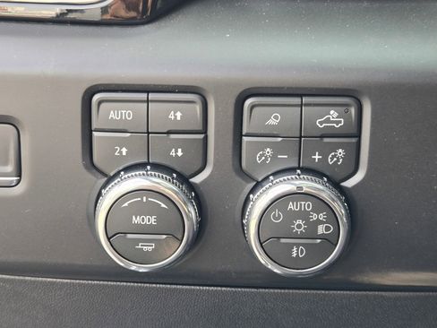 New 2026 GMC Sierra 1500 AT4 w/ AT4 Premium Package AWD/4WD image 45