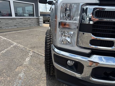 Used 2023 Ford F250 XLT AWD/4WD image 65