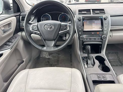Used 2015 Toyota Camry XLE FWD image 12