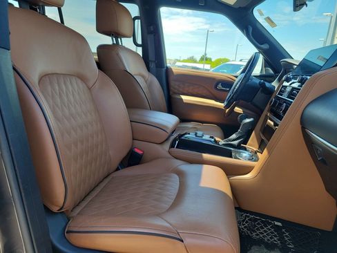 Used 2023 INFINITI QX80 Sensory w/ Cargo Package AWD/4WD image 29