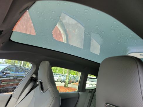 Certified 2024 BMW iX xDrive50 w/ Premium Package AWD/4WD image 14