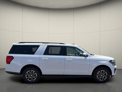Used 2024 Ford Expedition Max XLT RWD image 8