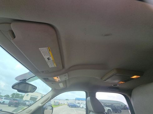 Used 2007 GMC Yukon SLT w/ SLT Preferred Equipment Group RWD image 13