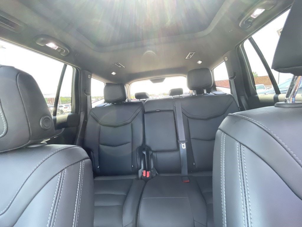 Certified 2024 Cadillac XT6 Luxury FWD image 16