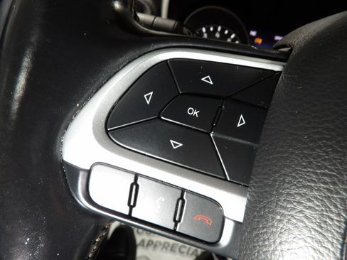 Used 2020 Jeep Compass Limited FWD image 18