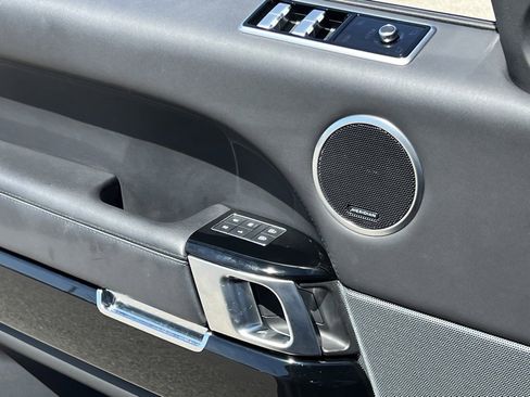 Used 2022 Land Rover Range Rover Sport SVR image 33