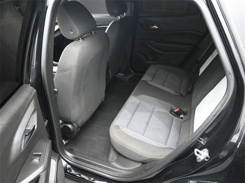 Used 2024 Chevrolet Trax RS w/ Driver Confidence Package image 23