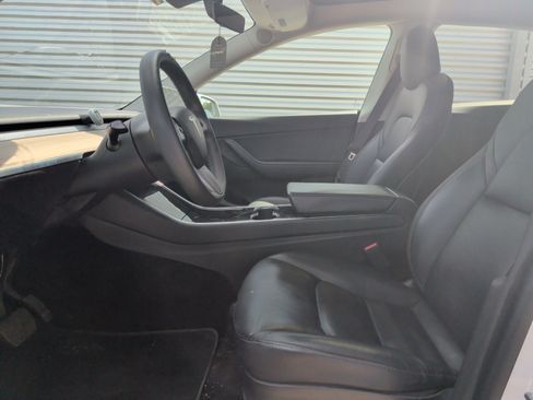 Used 2021 Tesla Model Y Long Range AWD/4WD image 15
