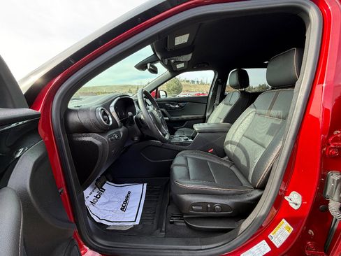 Used 2022 Chevrolet Blazer Premier w/ Convenience Plus Package image 2