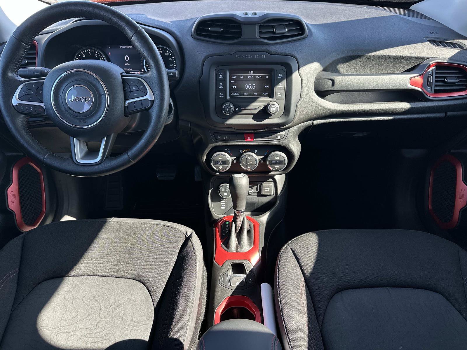 Used 2016 Jeep Renegade Trailhawk w/ Popular Equipment Group AWD/4WD image 12