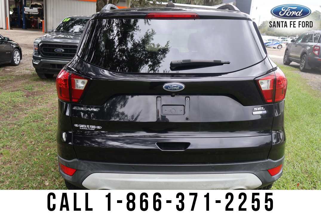 Used 2019 Ford Escape SEL AWD/4WD image 5