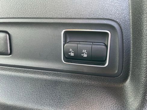 Used 2022 Mercedes-Benz GLE 350 4MATIC image 39