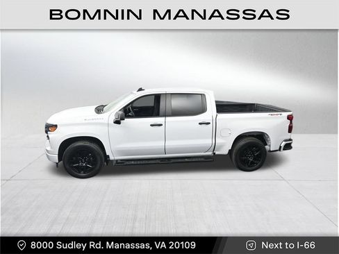Used 2023 Chevrolet Silverado 1500 Custom image 17