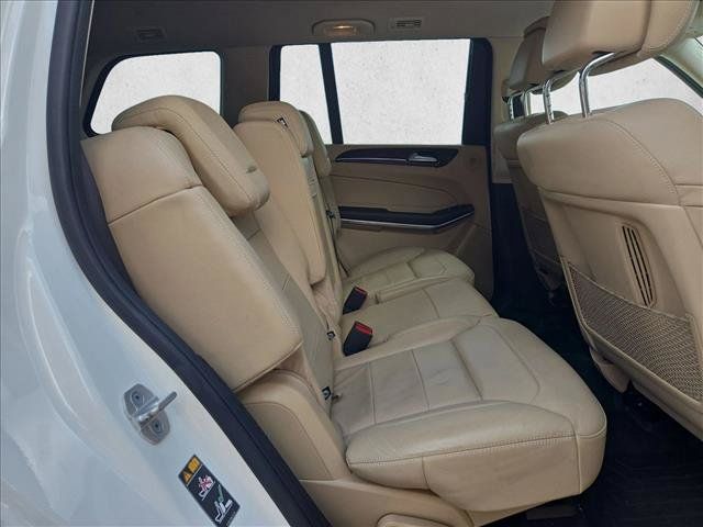 Used 2017 Mercedes-Benz GLS 550 4MATIC image 11