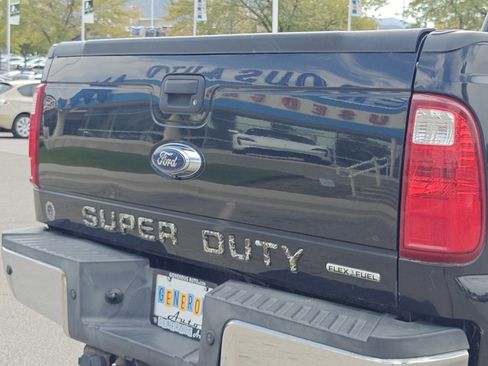 Used 2015 Ford F350 Lariat image 34