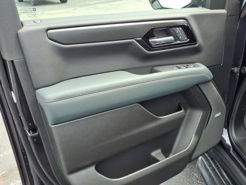 New 2026 GMC Yukon AT4 AWD/4WD image 10