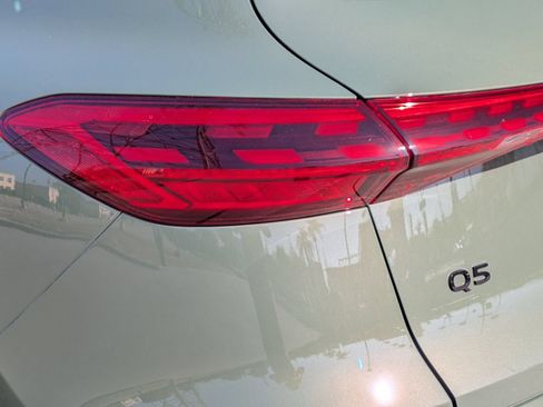Used 2025 Audi Q5 Premium w/ Convenience Package AWD/4WD image 18