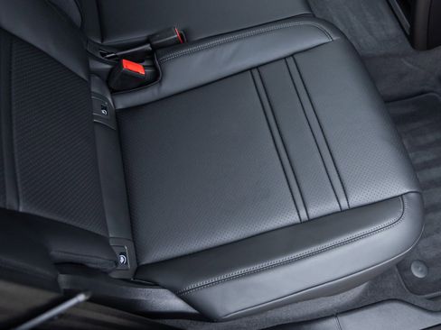 New 2025 Porsche Cayenne Turbo image 44