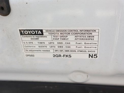 Used 2022 Toyota Tacoma TRD Off-Road w/ Technology Package image 12