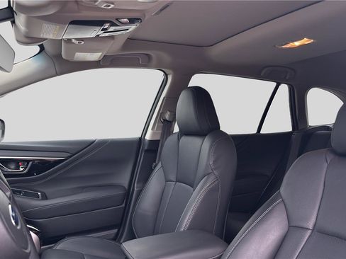 Used 2022 Subaru Outback Limited image 18