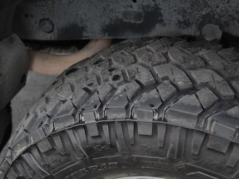 Used 2020 Toyota 4Runner TRD Off-Road AWD/4WD image 39
