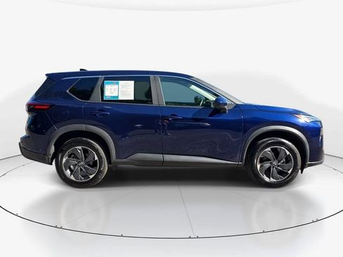 Used 2025 Nissan Rogue SV FWD image 5