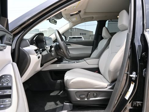 Used 2026 INFINITI QX60 Luxe w/ Cargo Package AWD/4WD image 16