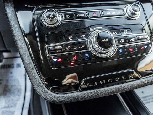 Used 2022 Lincoln Corsair Reserve image 9