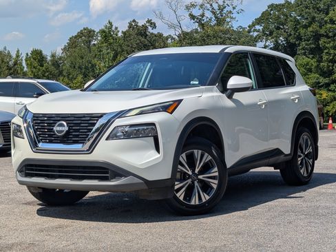 Used 2023 Nissan Rogue SV FWD image 4