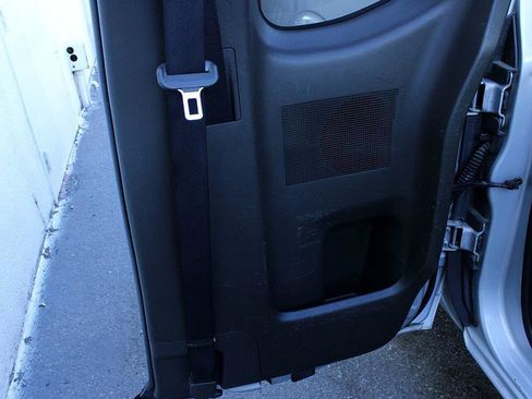 Used 2013 Nissan Frontier S image 15