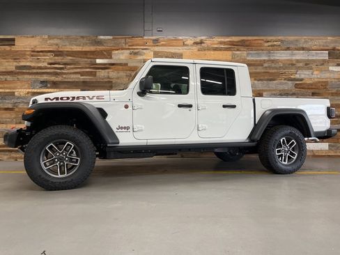 New 2026 Jeep Gladiator Mojave image 54