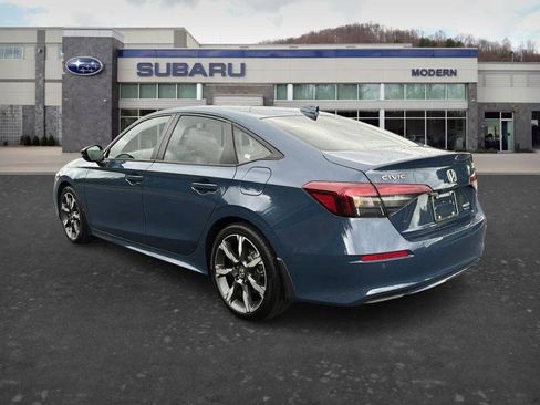 Used 2025 Honda Civic Sport image 6