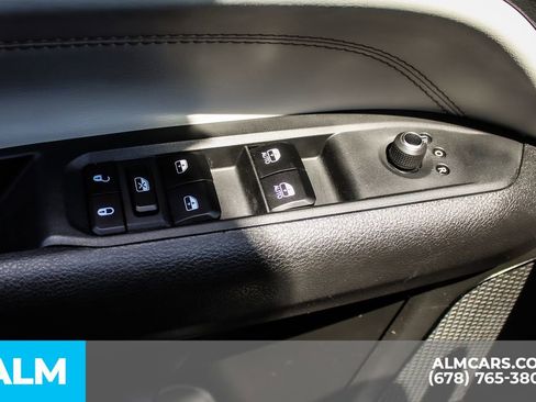 Used 2025 Jeep Compass Limited AWD/4WD image 39