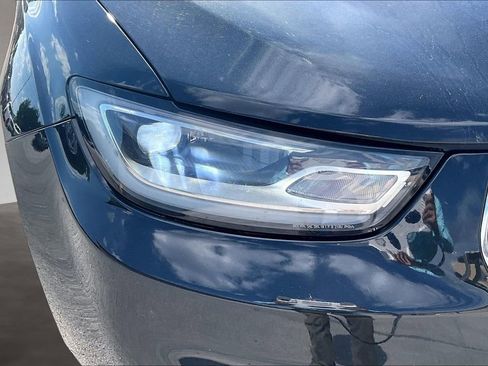 Used 2023 Chrysler Pacifica Touring-L FWD image 29