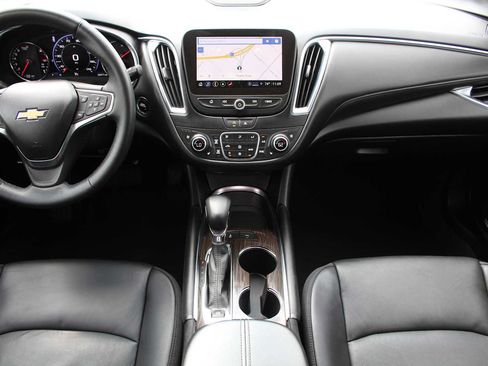 Used 2024 Chevrolet Malibu LT FWD image 28