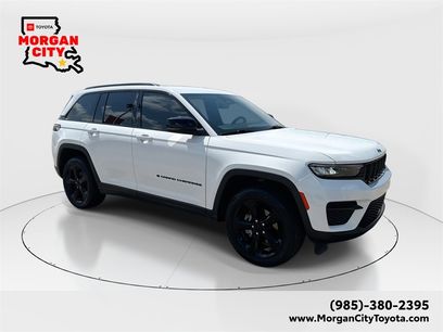 Used 2023 Jeep Grand Cherokee Altitude