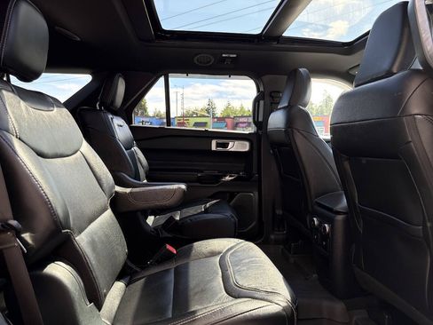 Used 2021 Ford Explorer ST w/ ST Street Pack AWD/4WD image 21