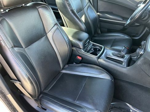 Used 2022 Dodge Charger SXT w/ Leather Interior Group image 10